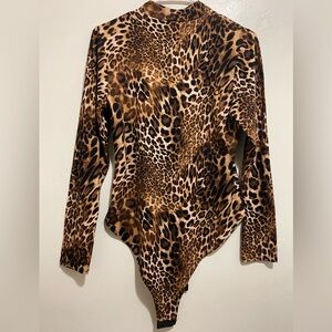 Charlotte Russe blouse turtle neck long sleeve crotch animal print L
